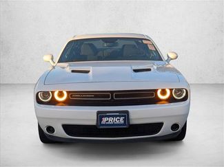 Used 2022 Dodge Challenger SXT video 2