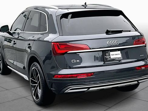 Used 2021 Audi Q5 Prestige w/ Prestige Package image 12