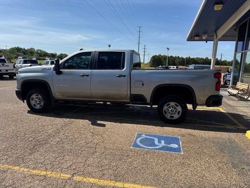 Used 2025 Chevrolet Silverado 2500 W/T w/ WT Convenience Package AWD/4WD image 9