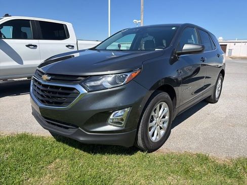 Used 2021 Chevrolet Equinox LT image 3