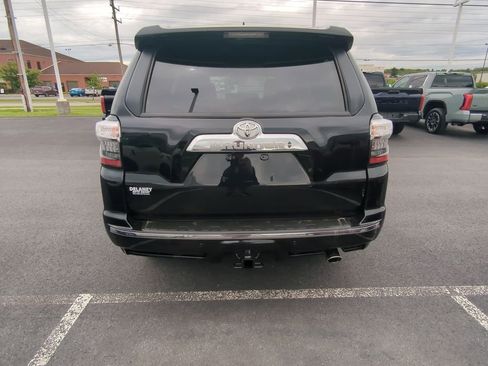 Used 2023 Toyota 4Runner Limited AWD/4WD image 7