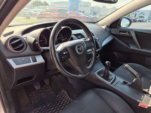 Used 2013 MAZDA MAZDA3 i SV FWD image 16