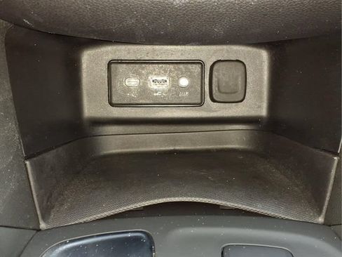 Used 2024 Chevrolet Equinox LT w/ LPO, Floor Liner Package FWD image 21