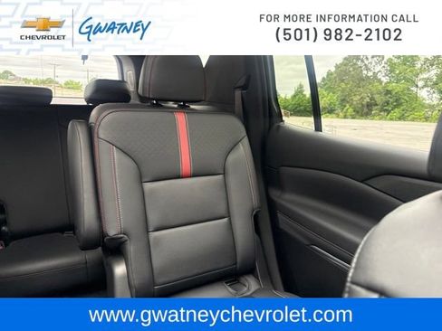 Used 2024 Chevrolet Traverse RS w/ LPO, Floor Liner Package AWD/4WD image 22