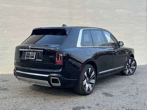 New 2026 Rolls-Royce Cullinan image 2