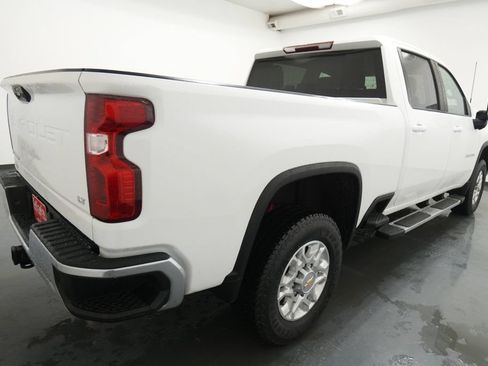 Used 2023 Chevrolet Silverado 2500 LT w/ Convenience Package AWD/4WD image 9