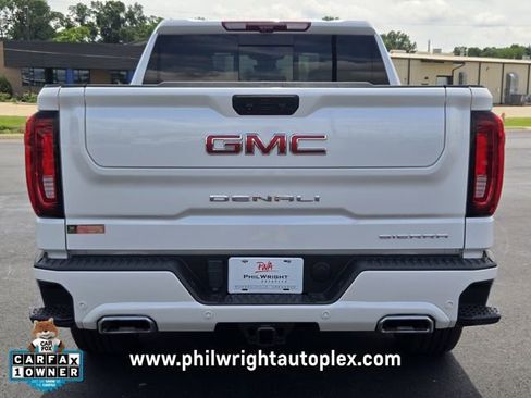 Used 2024 GMC Sierra 1500 Denali w/ Technology Package AWD/4WD image 4