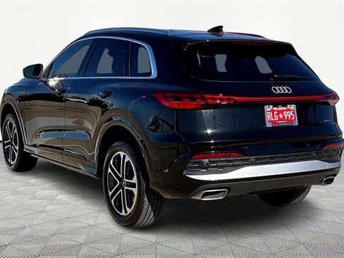 Used 2025 Audi Q5 Premium Plus w/ Premium Plus image 12