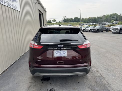 Used 2021 Ford Edge SEL w/ Convenience Package AWD/4WD image 4