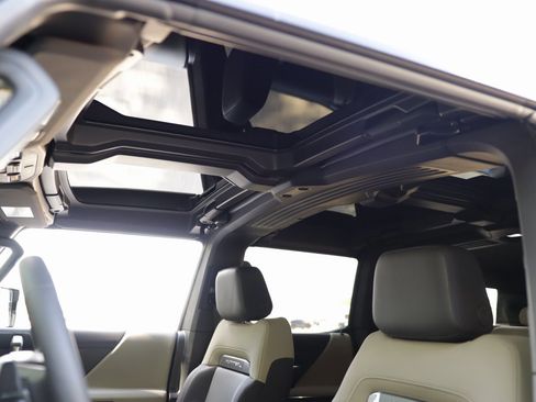 New 2026 GMC Hummer EV SUV image 27