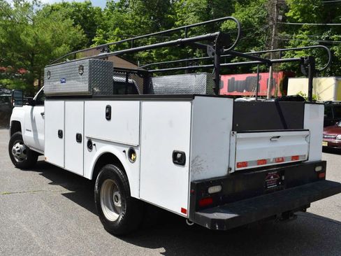 Used 2018 Chevrolet Silverado 3500 W/T w/ WT Convenience Package RWD image 6
