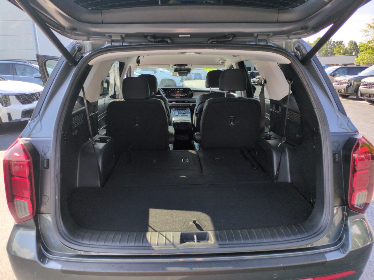 Used 2023 Hyundai Palisade SEL FWD image 25