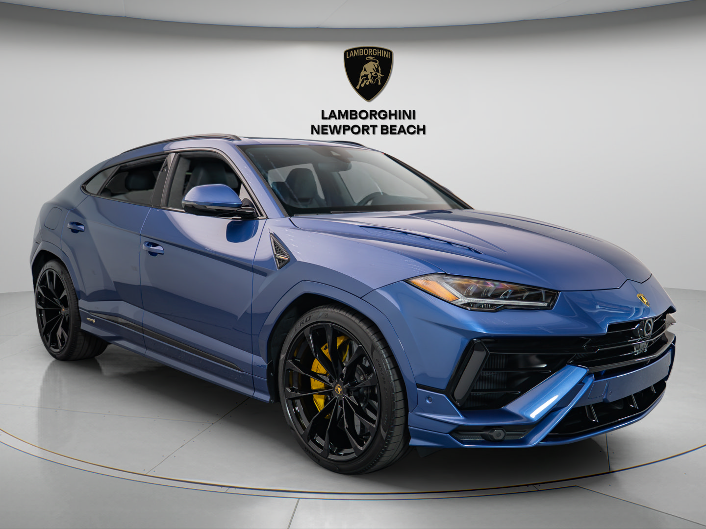 Used 2024 Lamborghini Urus S AWD/4WD image 1