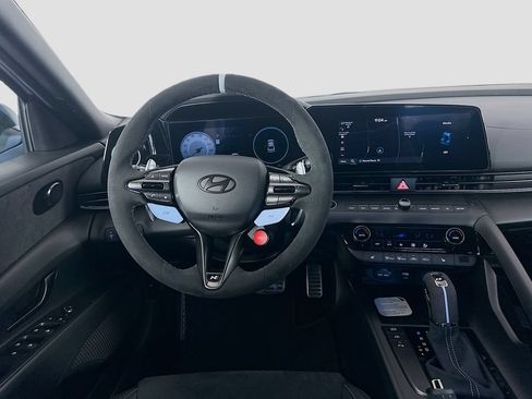 New 2026 Hyundai Elantra N FWD image 18