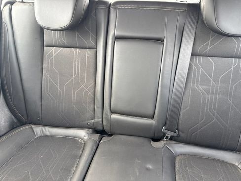 Used 2018 Chevrolet Trax LT w/ LT Convenience Package FWD image 8