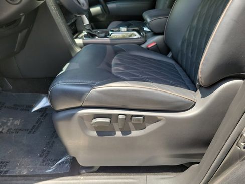 Used 2024 Nissan Armada Platinum w/ Captain's Chairs Package image 15