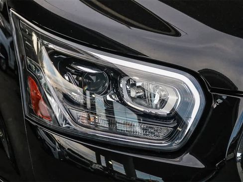 Used 2023 Ford Transit 350 XLT image 4