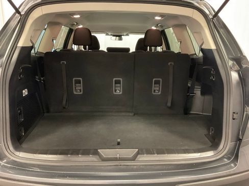 Used 2023 Subaru Ascent Premium AWD/4WD image 9