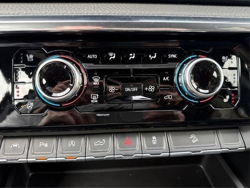 New 2026 GMC Sierra 1500 Denali AWD/4WD image 18