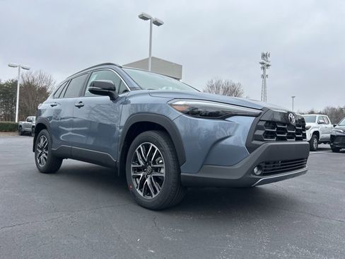 New 2026 Toyota Corolla Cross XLE image 3