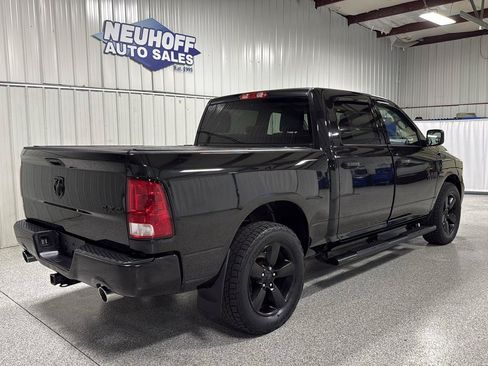 Used 2016 RAM 1500 Express w/ Black Ram 1500 Express Group AWD/4WD image 3