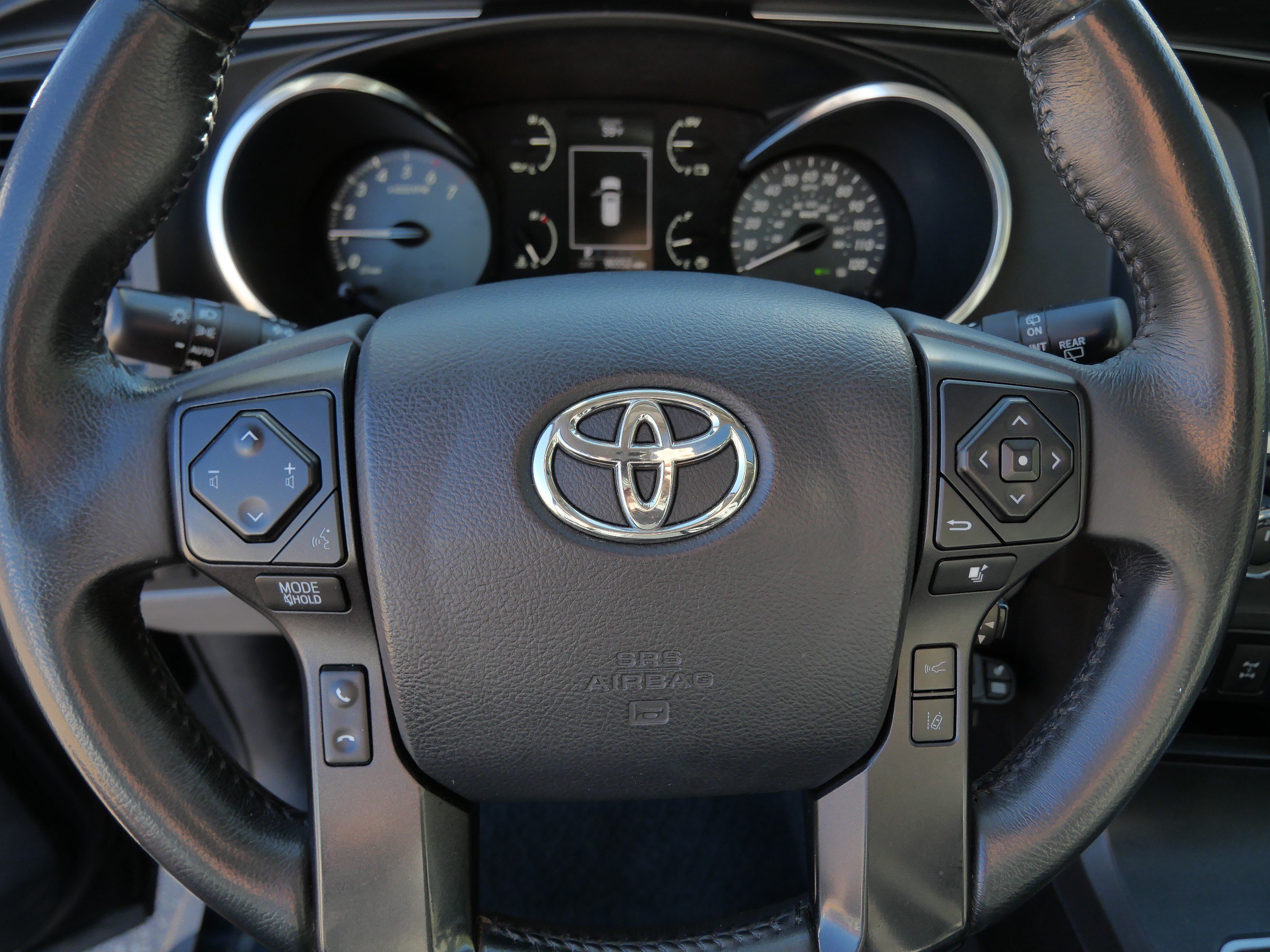 Certified 2019 Toyota Sequoia Limited w/ Safety & Convenience Package AWD/4WD image 25