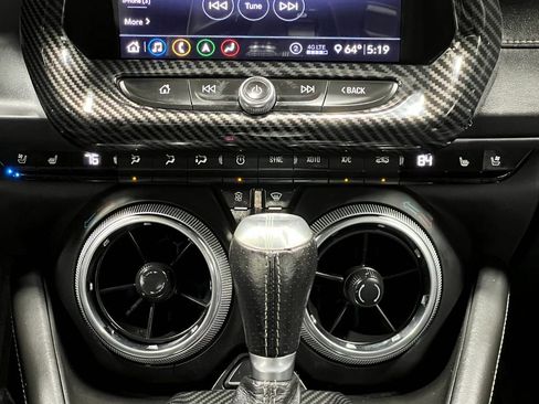Used 2020 Chevrolet Camaro SS RWD image 27