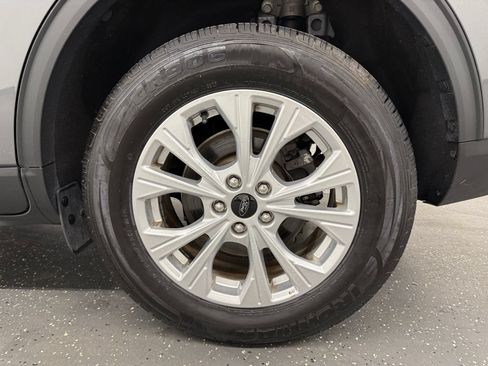 Used 2025 Ford Escape Active AWD/4WD image 19