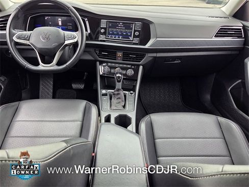 Used 2022 Volkswagen Jetta SE image 5