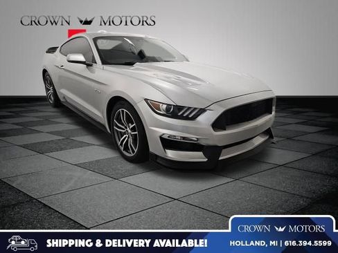 Used 2015 Ford Mustang GT RWD image 1