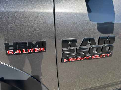 Used 2018 RAM 2500 Power Wagon w/ Leather & Luxury Group AWD/4WD image 14