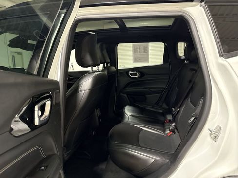 Used 2023 Jeep Compass High Altitude AWD/4WD image 24