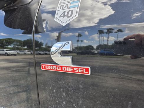 Used 2023 RAM 3500 Laramie AWD/4WD image 3