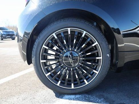 New 2024 FIAT 500 e (RED) image 33