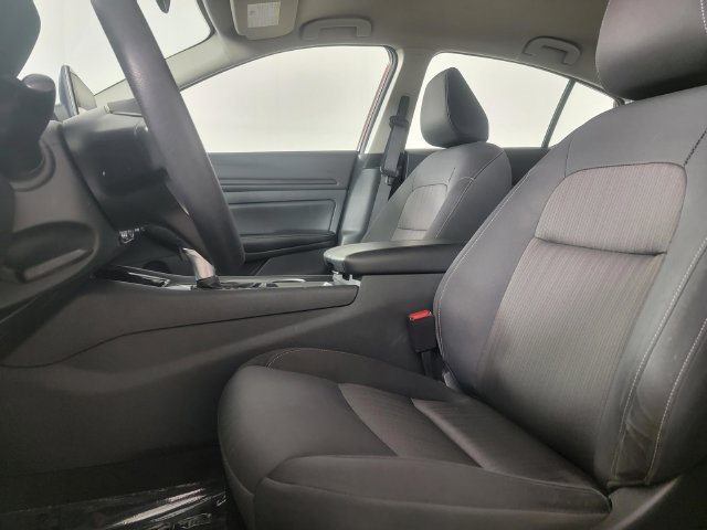 Used 2024 Nissan Altima 2.5 SV FWD image 13