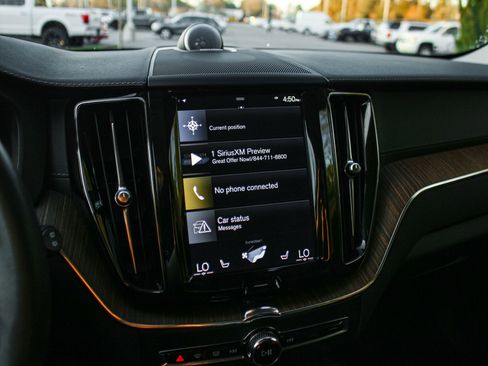 Used 2019 Volvo XC60 T8 Inscription w/ Advanced Package image 23