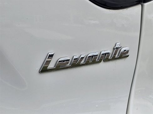 Used 2022 Maserati Levante GT image 9