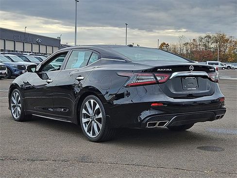 Used 2023 Nissan Maxima Platinum image 4