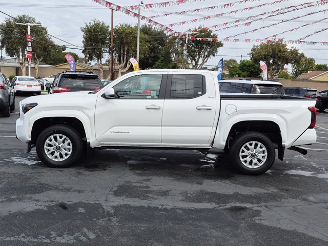 Used 2026 Toyota Tacoma SR5 AWD/4WD image 12