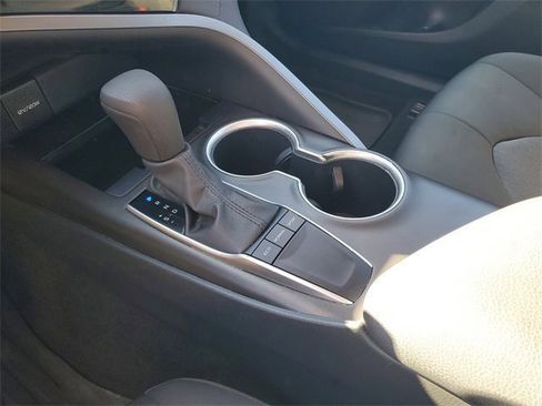 Used 2023 Toyota Camry LE image 24