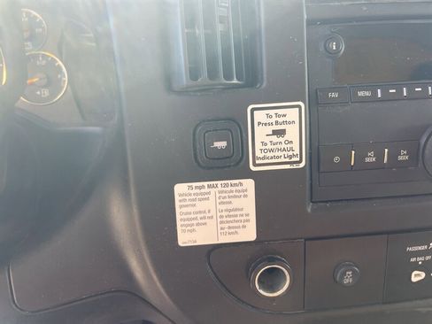 Used 2022 GMC Savana 3500 Extended w/ Power Convenience Package RWD image 23