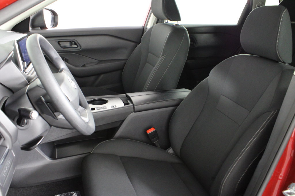 Certified 2026 Nissan Rogue S FWD image 20