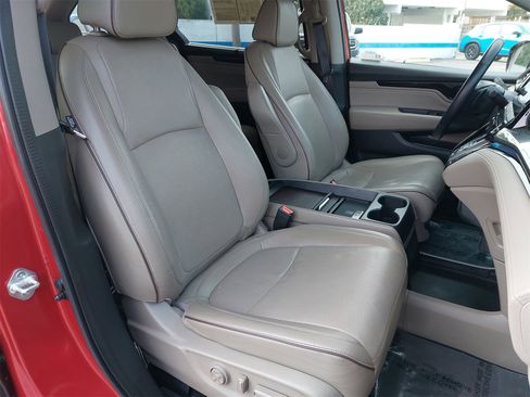 Used 2023 Honda Odyssey Elite image 10