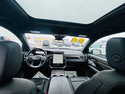 Used 2024 GMC Acadia Denali w/ Super Cruise Package image 40