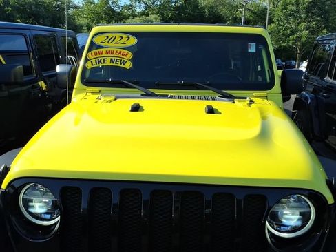 Used 2022 Jeep Wrangler Unlimited Sport AWD/4WD image 2