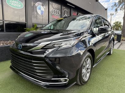 Used 2023 Toyota Sienna XLE