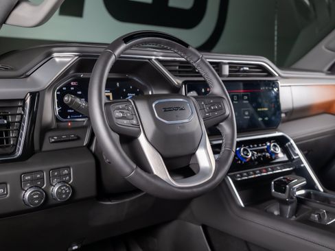 Used 2026 GMC Sierra 1500 Denali AWD/4WD image 26