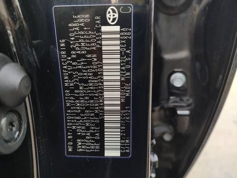 Used 2025 Toyota Corolla SE FWD image 32