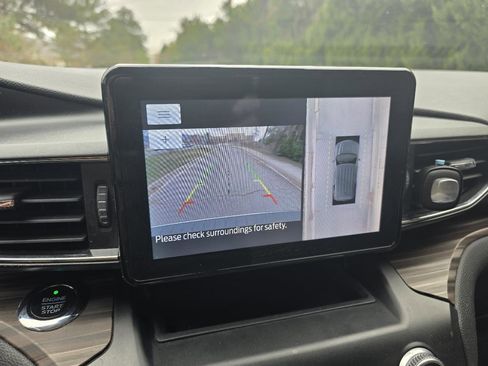 Used 2020 Ford Explorer Limited image 16