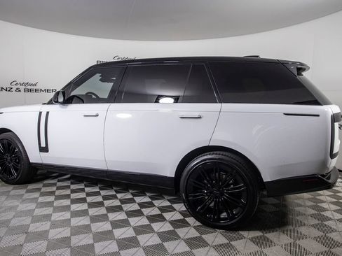 Used 2026 Land Rover Range Rover Long Wheelbase SE AWD/4WD image 13